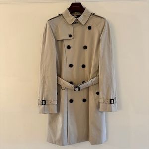 Burberry Westminster Trench Coat in Stone, Size 50R (US40)